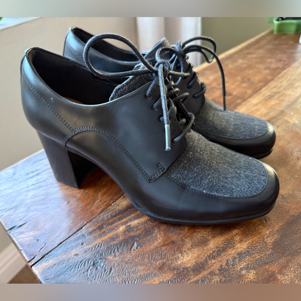 Clarks artisan Kensett Darla black leather & tweed lace up heel oxford size 8